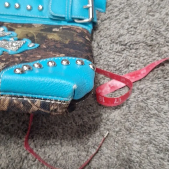 Faux leather and camouflage canvas studded rhinestone crossbody bag - teal/green - Picture 11 of 12